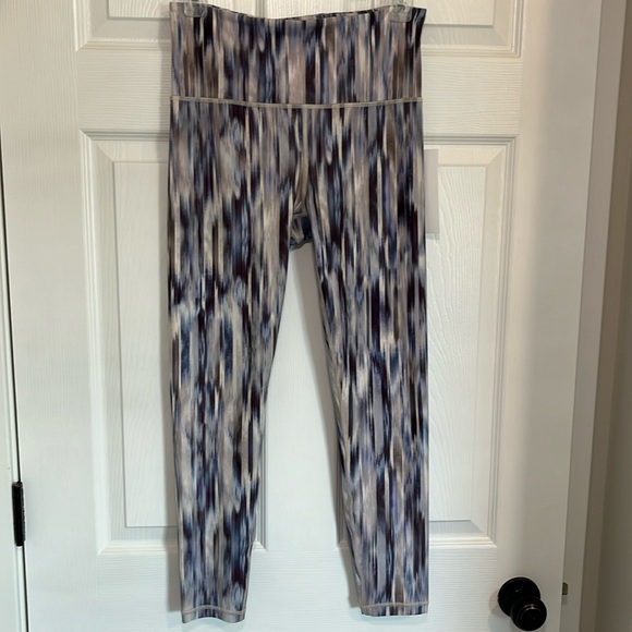 Athleta Elation Ultra High Rise 7/8 Legging - Picture 7 of 15